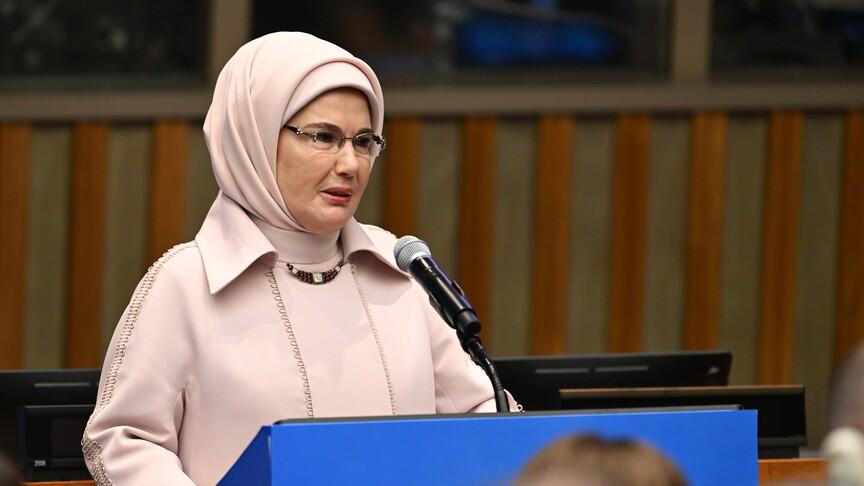 السيدة الأولى التركية تشارك فيديو عن اليوم الأول لجمعية الأمم المتحدة