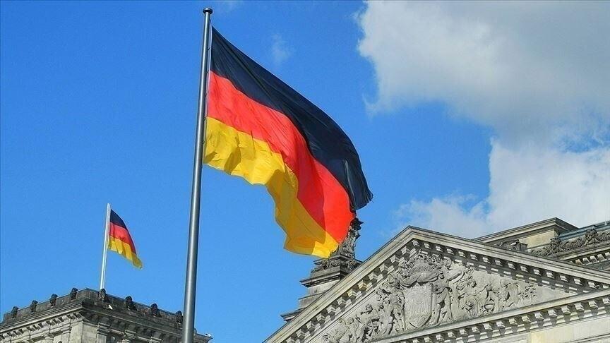 اتحادات العمال الألمانية تطالب برفع الأجور بنسبة 5% للمعدنيين والسيارات