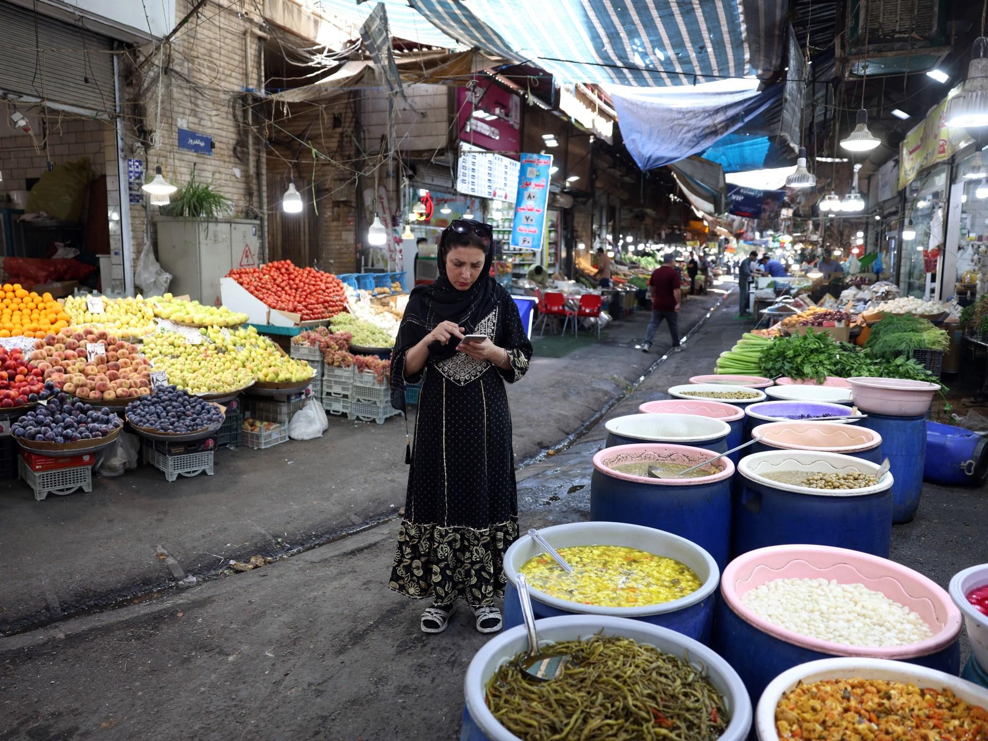 تراجع إيرادات النفط والغاز يقلص إجمالي الناتج المحلي الإيراني بنسبة 10%