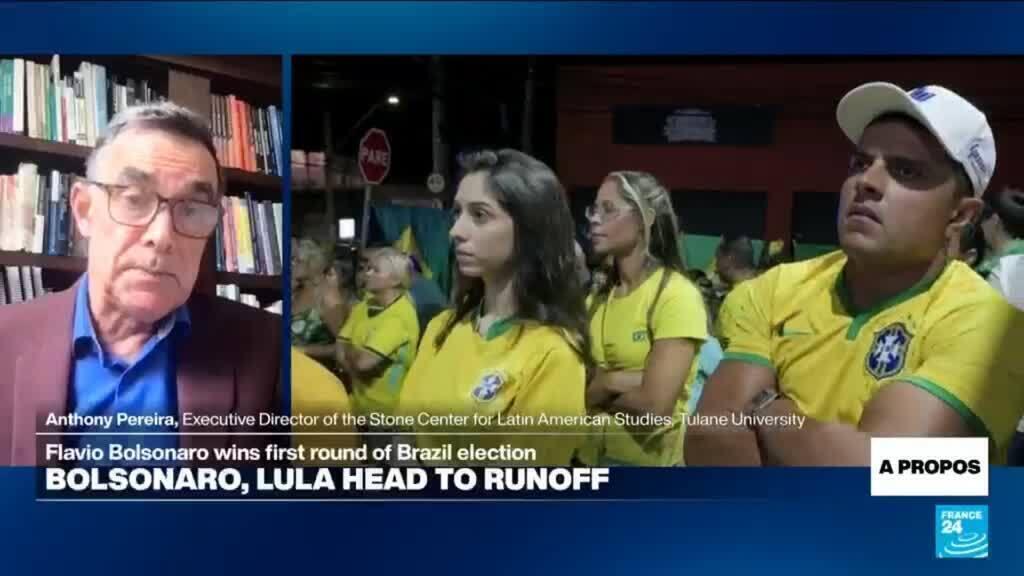 البرازيل تتجه إلى اليمين مع توقعات لفوز فلافيو بولسونارو