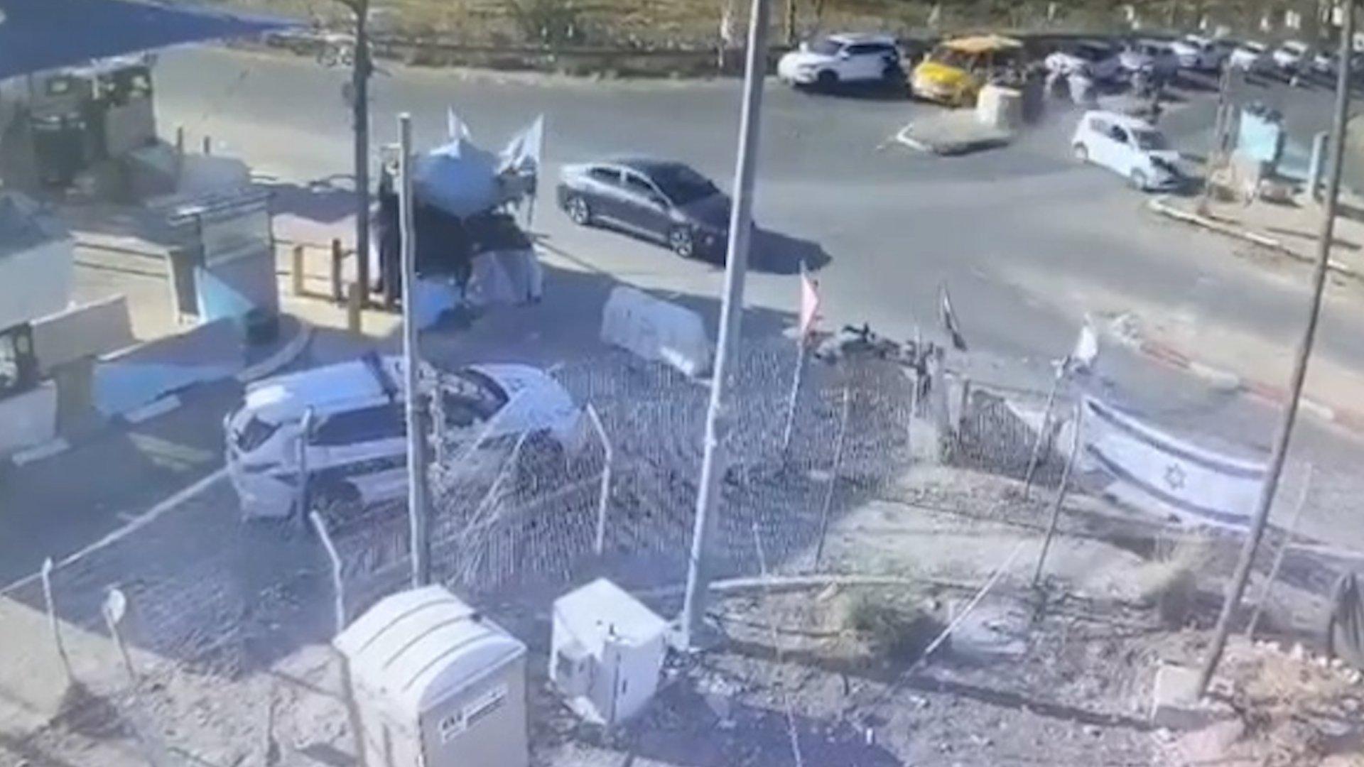 إصابة جندي إسرائيلي في هجوم طعن بالسيارة في الضفة الغربية المحتلة