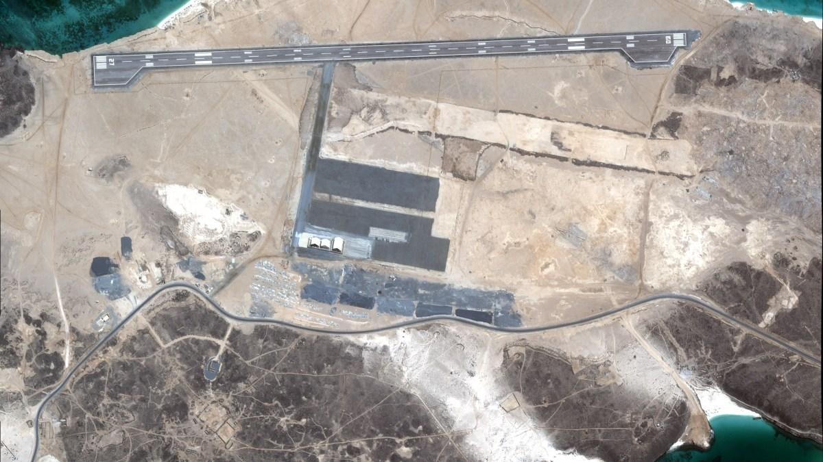 إيران تدعم الحوثيين في احتلال جزيرة مايوة الاستراتيجية