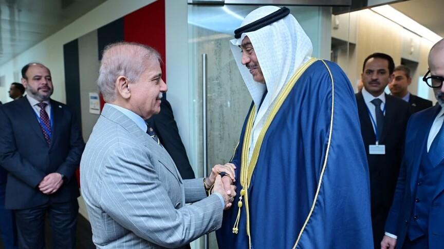 رئيس وزراء باكستان وولي العهد الكويتي يبحثان تطورات المنطقة في نيويورك