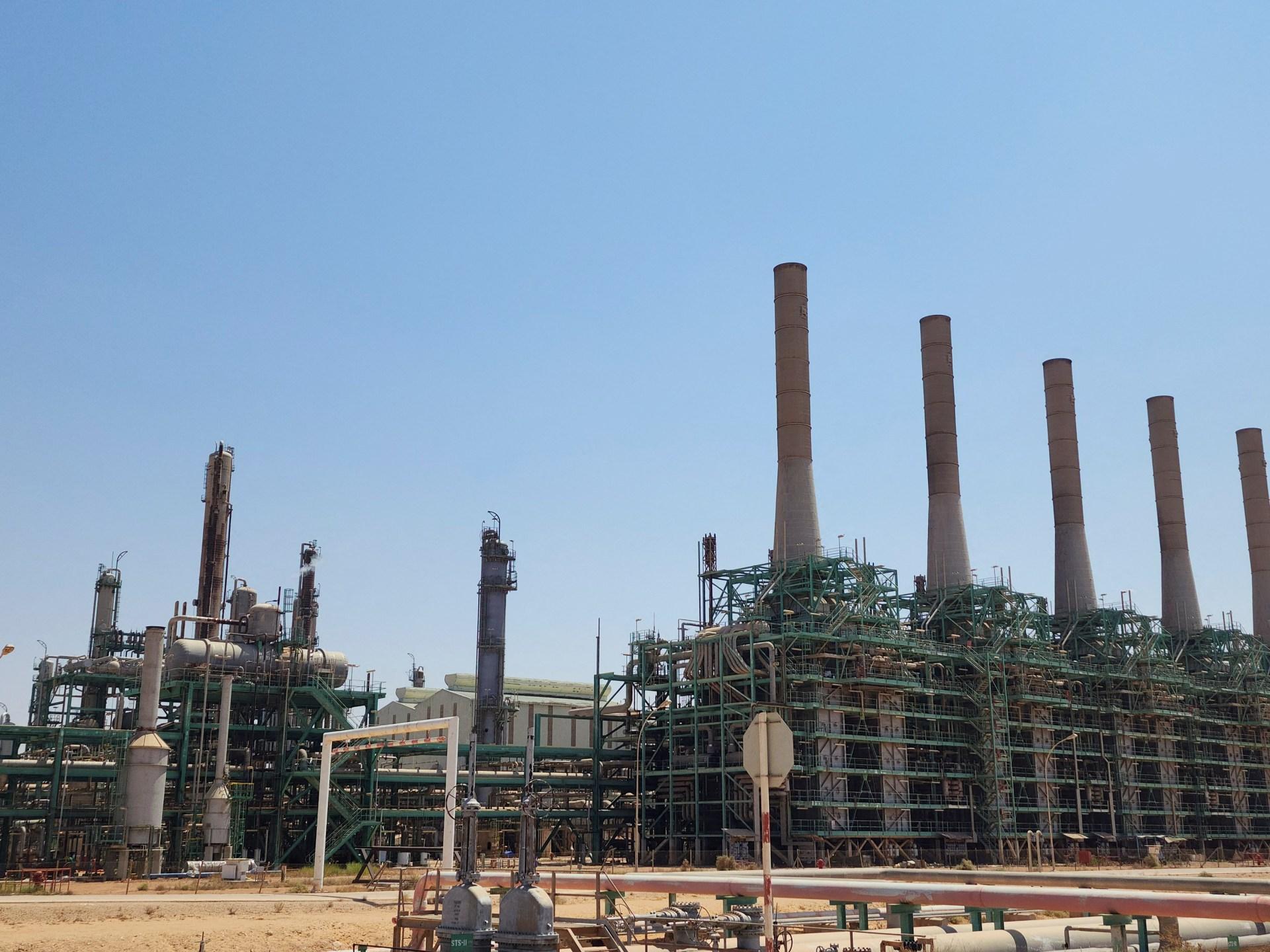 ليبيا تبحث عن استراتيجية اقتصادية جديدة للاستفادة من الطلب على النفط
