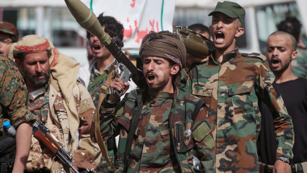هجمات الحوثي على السعودية تتصاعد وتيرة الصراع في اليمن