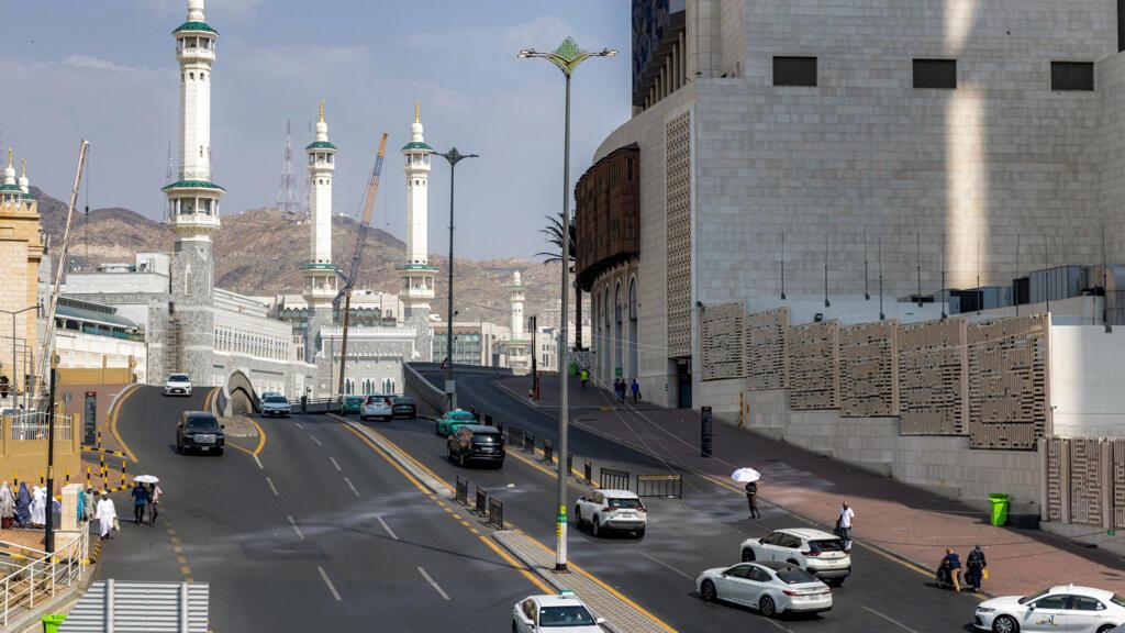 فرنسا تعهدت بحماية ميناء ينبع النفطي السعودي بعد هجمات الحوثي