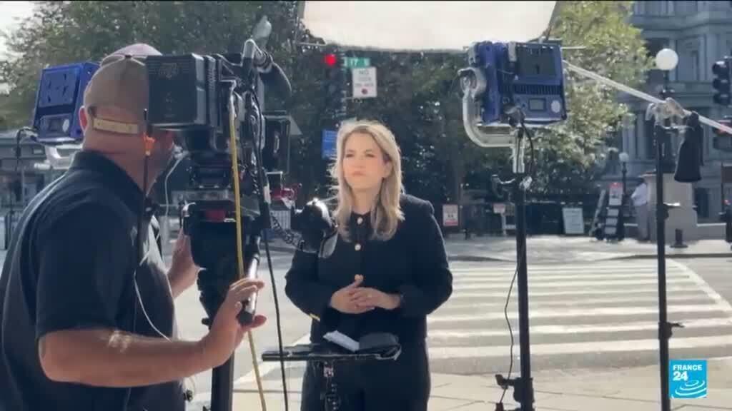 إقصاء ثلاث مؤسسات إعلامية من البيت الأبيض بسبب "الأخبار الكاذبة"