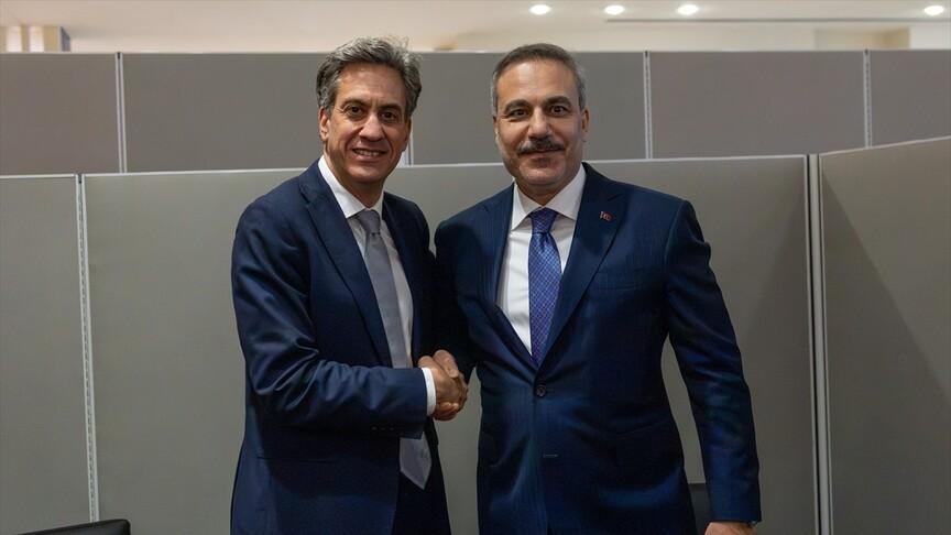 وزير الخارجية التركي يلتقي نظيره البريطاني على هامش الجمعية العامة للأمم المتحدة