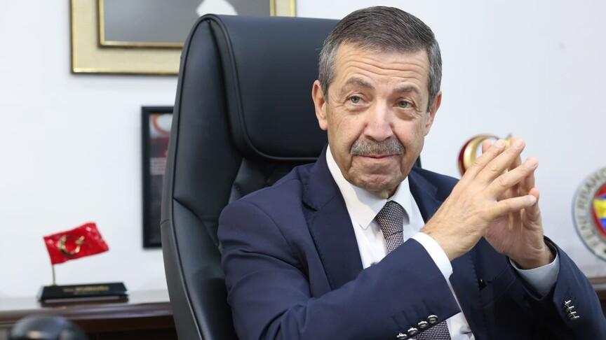 وزير الخارجية التركي القبرصي يلتقي أمين عام منظمة التعاون الإسلامي في نيويورك