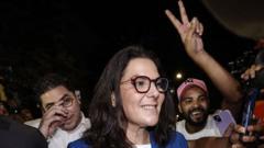 المغرب يعين أول رئيسة وزراء بعد فوزها في الانتخابات
