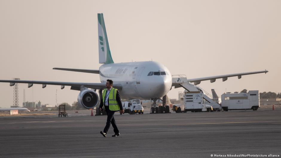 العقوبات الأمريكية على الصناعة الجوية الإيرانية تؤثر على الرحلات