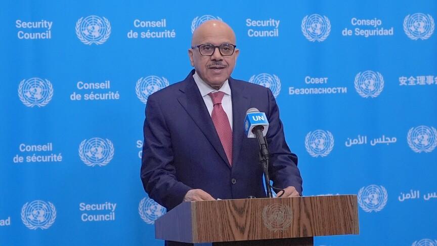 البحرين ترفض نظام التصاريح والرسوم لعبور مضيق هرمز