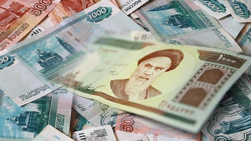 الريال الإيراني يسجل أدنى مستوى قياسي مع ارتفاع الدولار إلى 2.5 مليون ريال