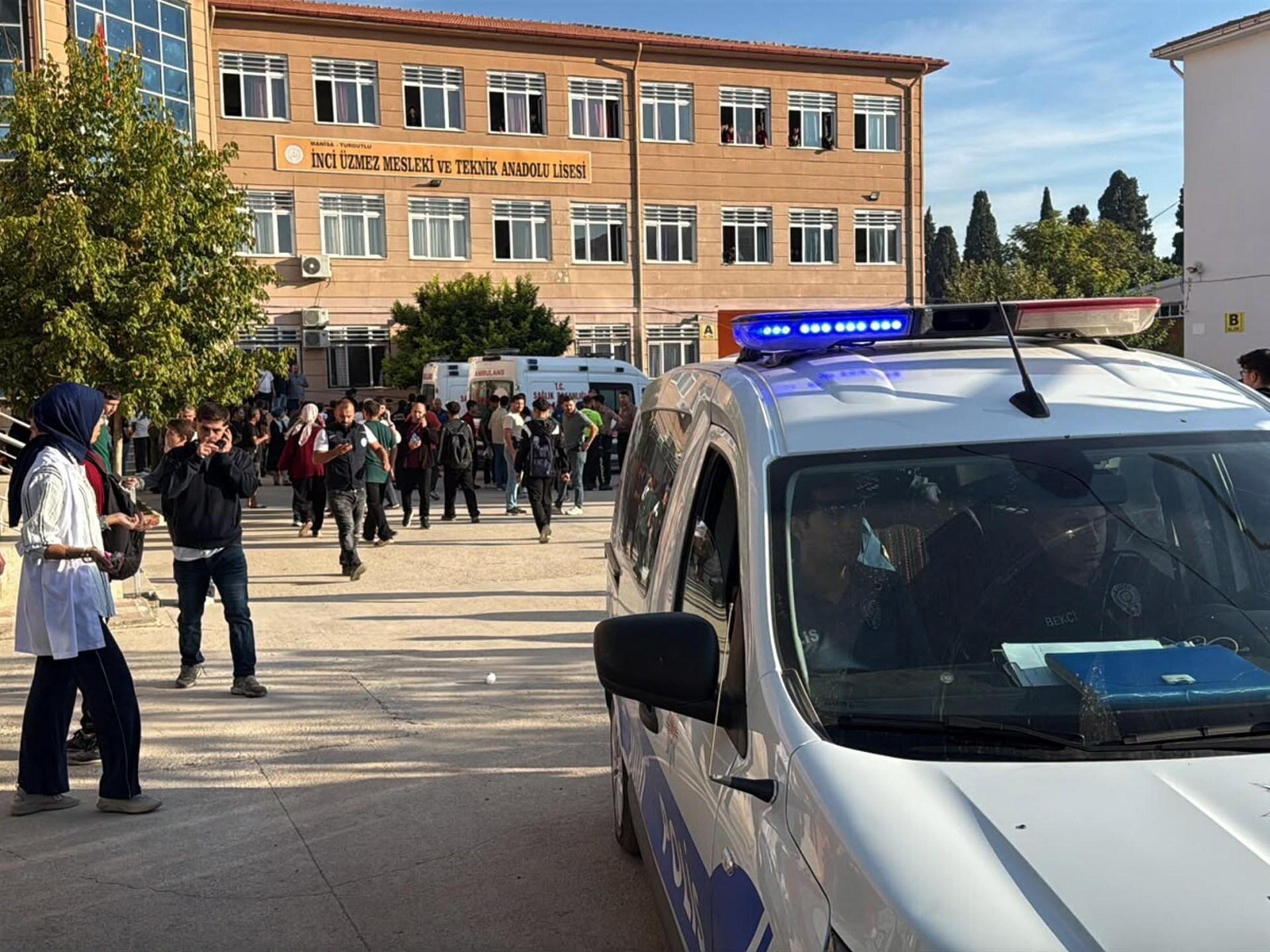 إطلاق نار قرب مدرسة في غرب تركيا يصيب 11 شخصاً
