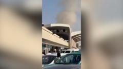 هجوم على مطار الرياض يسفر عن مقتل اثني عشر وإصابة ثلاثمائة
