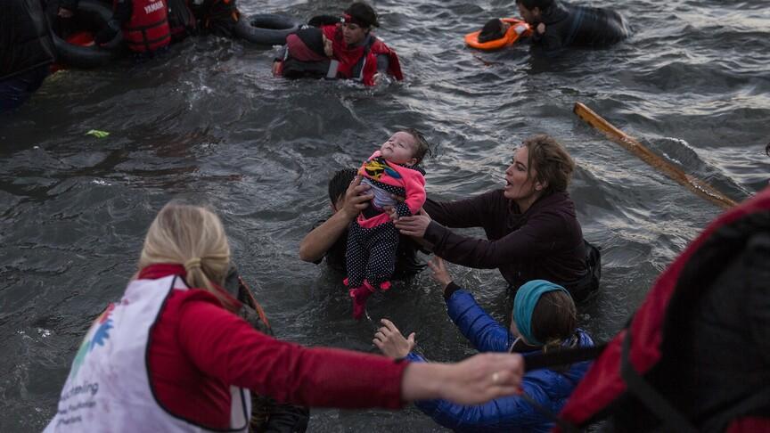 EU gives final green light to stricter rules for migrants, return hubs