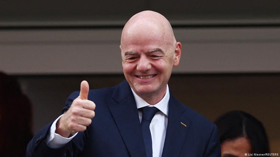 بيع حقوق كأس العالم: هل تجاوزت فيفا الحد؟