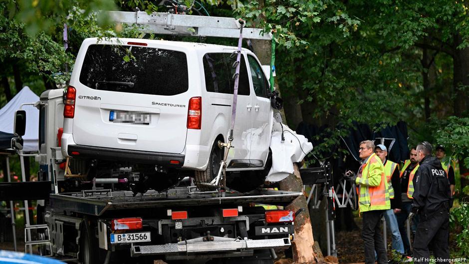 ألمانيا تباشر عاصفة من البحث عن مفرّغ في برلين بعد حادث تصادم سيارة أجوارية
