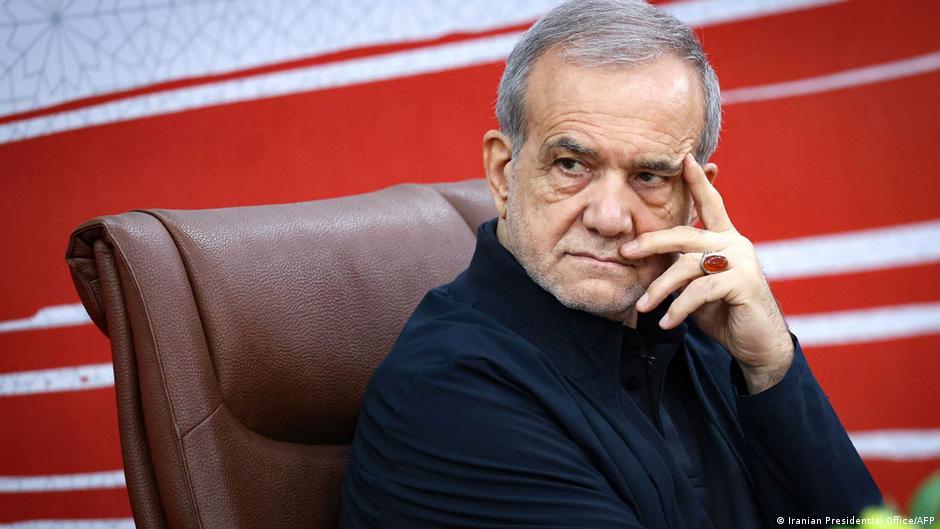 إيران: الرئيس ي défend الاتفاق مع الولايات المتحدة كخيار أفضل لتحقيق السلام