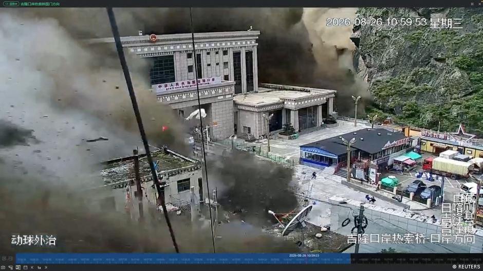 الصين تمنع تداول صور الفيضانات في تيبت بعد الكارثة في نيبال