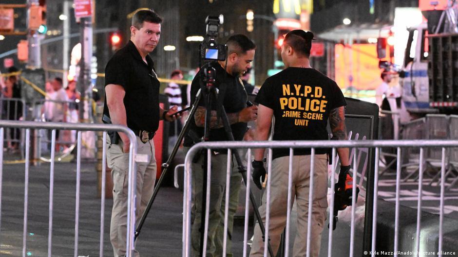 حادث طعن في تايمز سكوير بنيويورك يسفر عن مقتل شخص