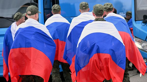 Ukraine and Russia Exchange 103 PoWs Each - MoD