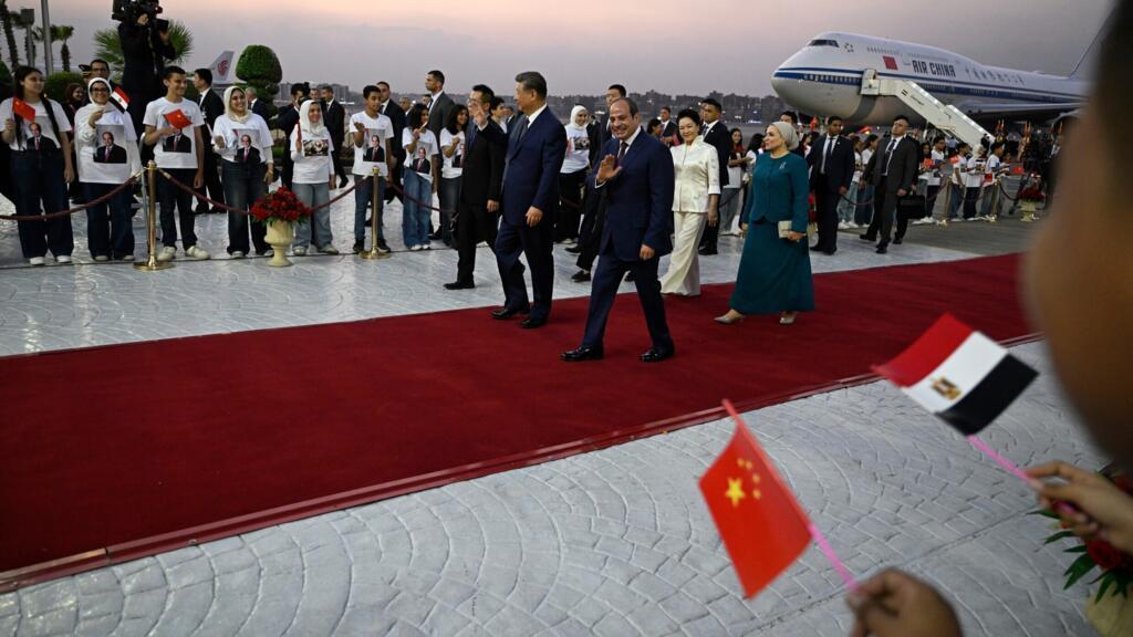زي Jinping يدعو الشعوب العربية لرفض التدخل الخارجي