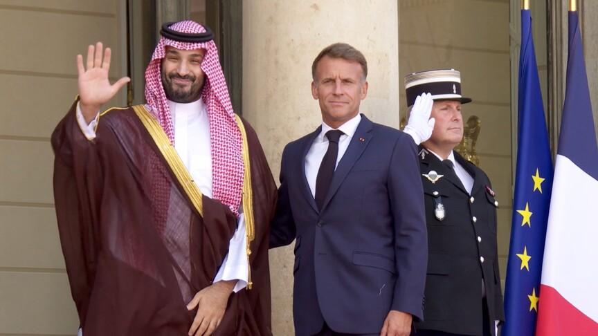 السعودية وفرنسا توقعان اتفاقيات لتعزيز التعاون العسكري