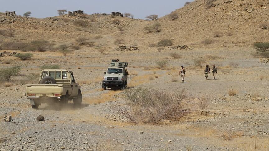 الجيش اليمني يعلن عن ضربات صاروخية بطائرات بدون طيار على مواقع الحوثي
