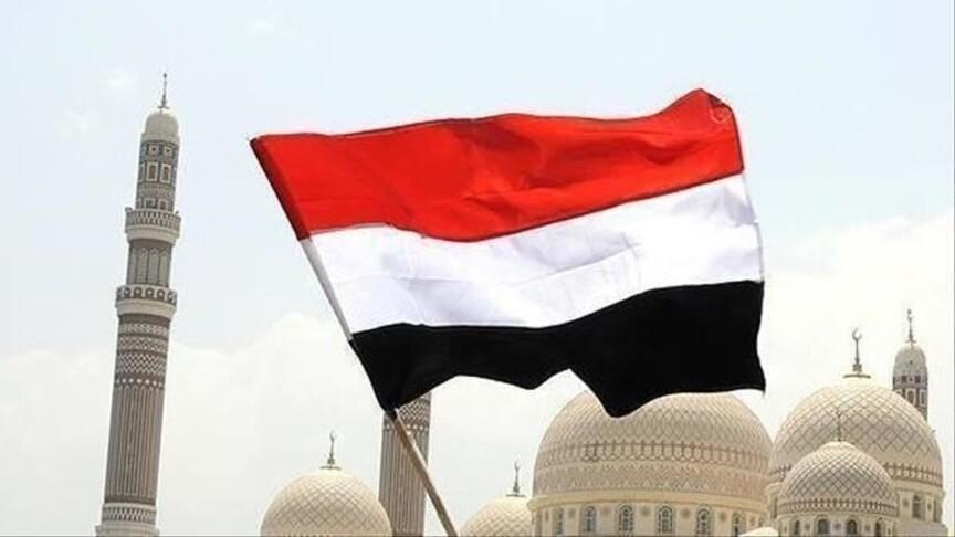 الرئيس اليمني يتعهد بتعزيز التدابير ضد الحوثيين في الرياض