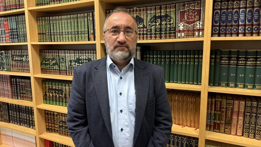 رئيس المجلس الإسلامي الألماني يدين اقتراح حظر الحجاب للأطفال المسلمات