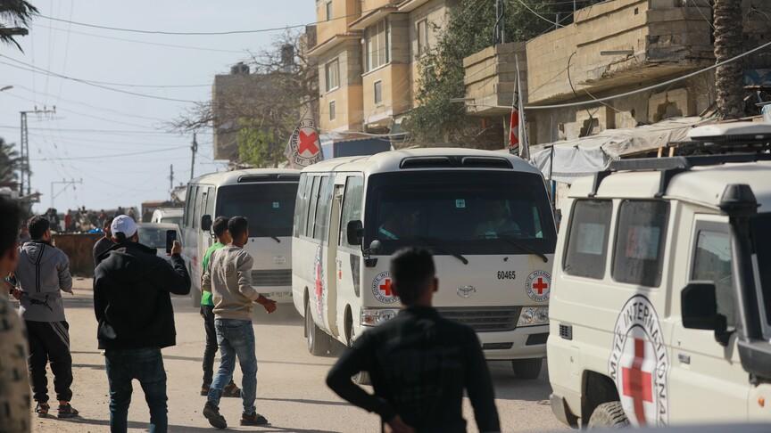 إسرائيل تحتجز مصير آلاف المعتقلين الفلسطينيين في قطاع غزة سراً