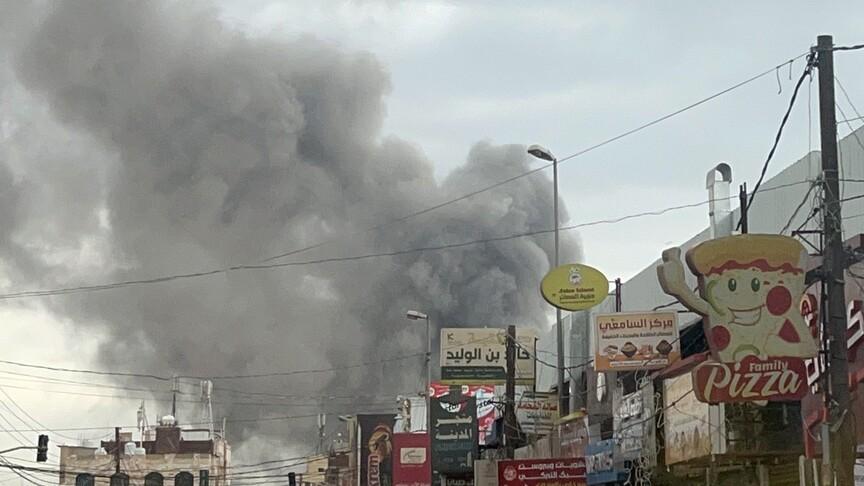 استهداف مقهى في مochajunction باليمن بصاروخ حوثي يسفر عن مدنيين قتلى